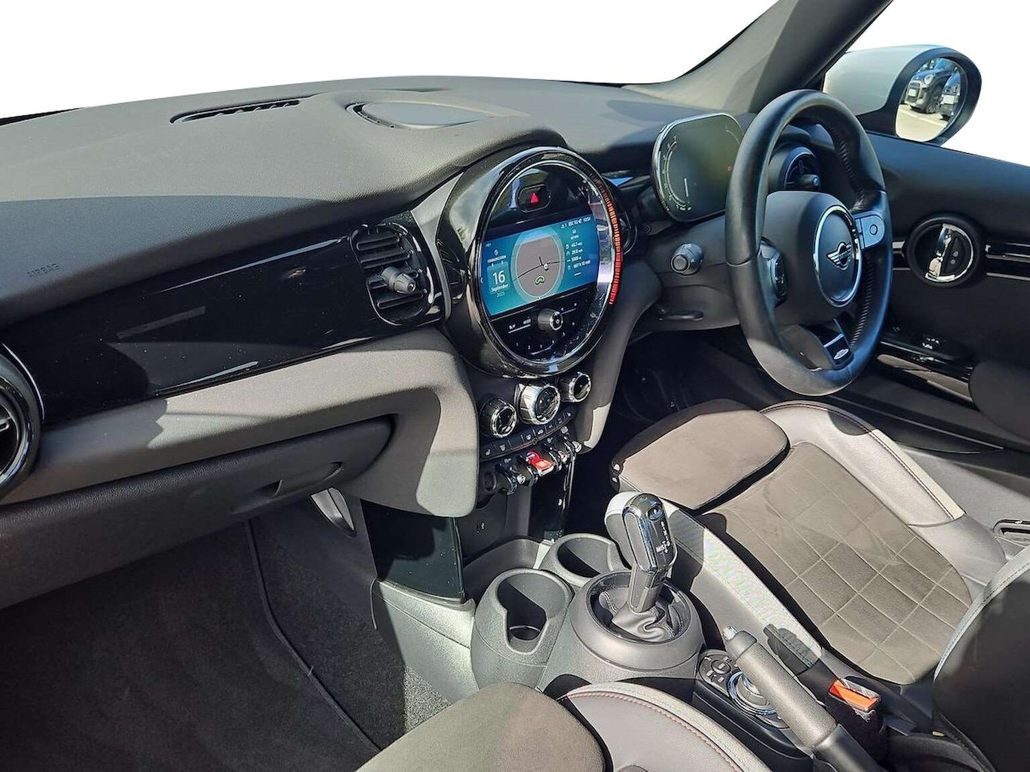 Used MINI Hatch 2021 for sale - 76596274: Photo 8