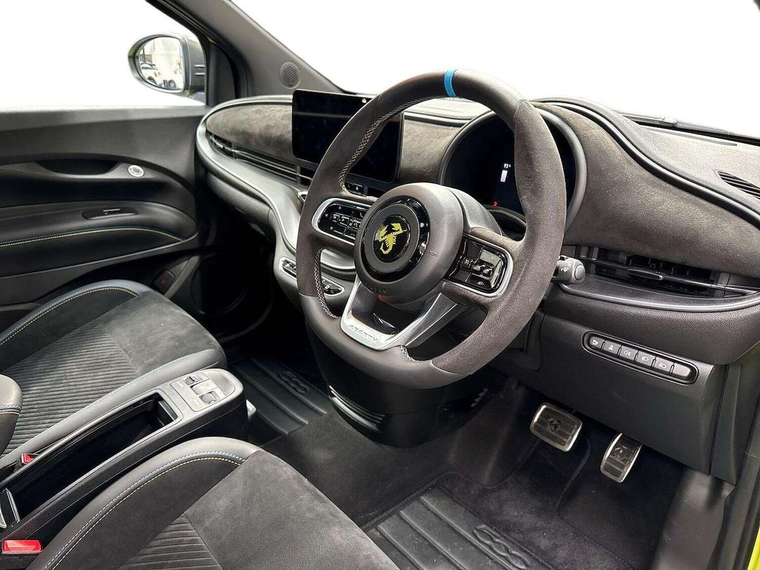 Used Abarth 500 2024 for sale - 76643557: Photo 15