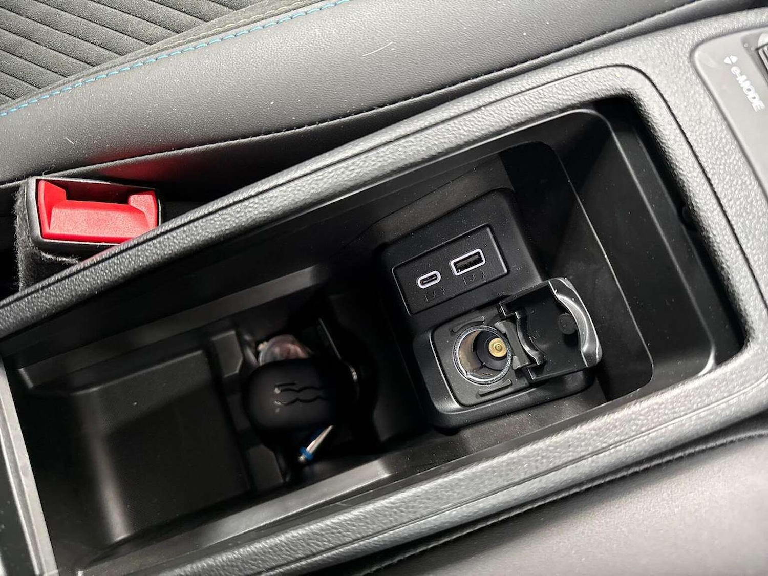 Used Abarth 500 2024 for sale - 76643557: Photo 23