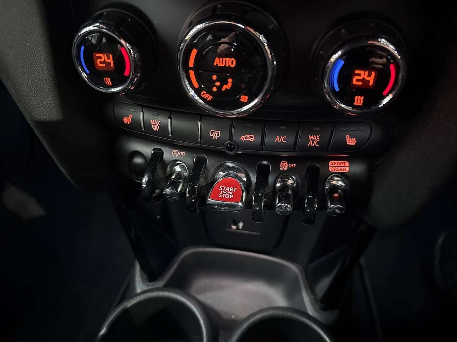 Used MINI Hatch 2022 for sale - 76596405: Photo 12