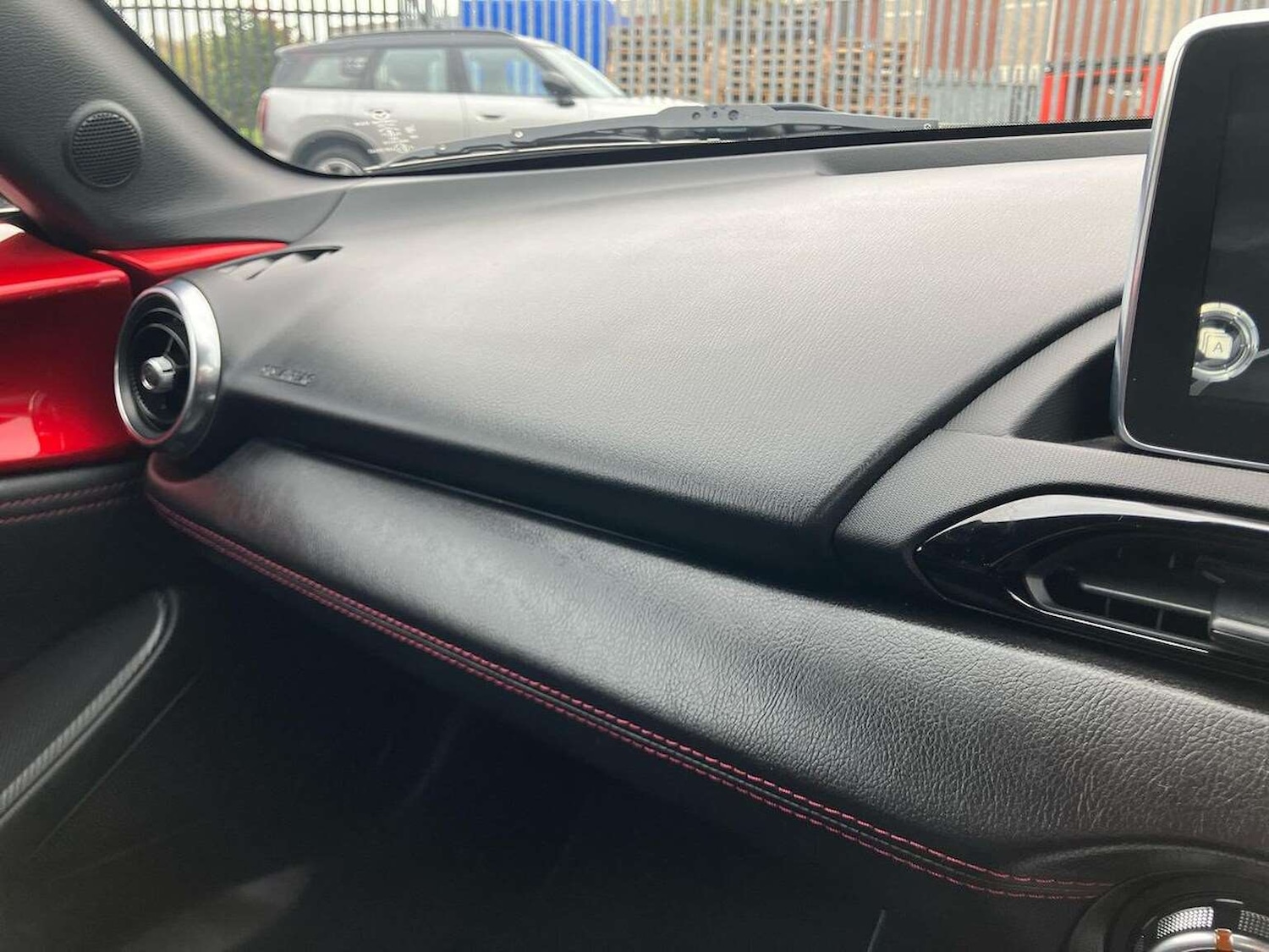 Used Mazda MX-5 2015 for sale - 76643515: Photo 24