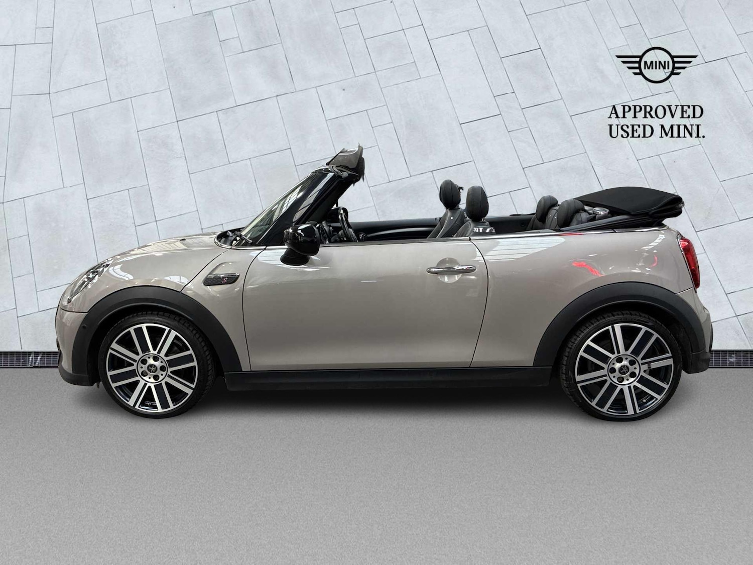 Used MINI Convertible 2022 for sale - 77069338: Photo 19