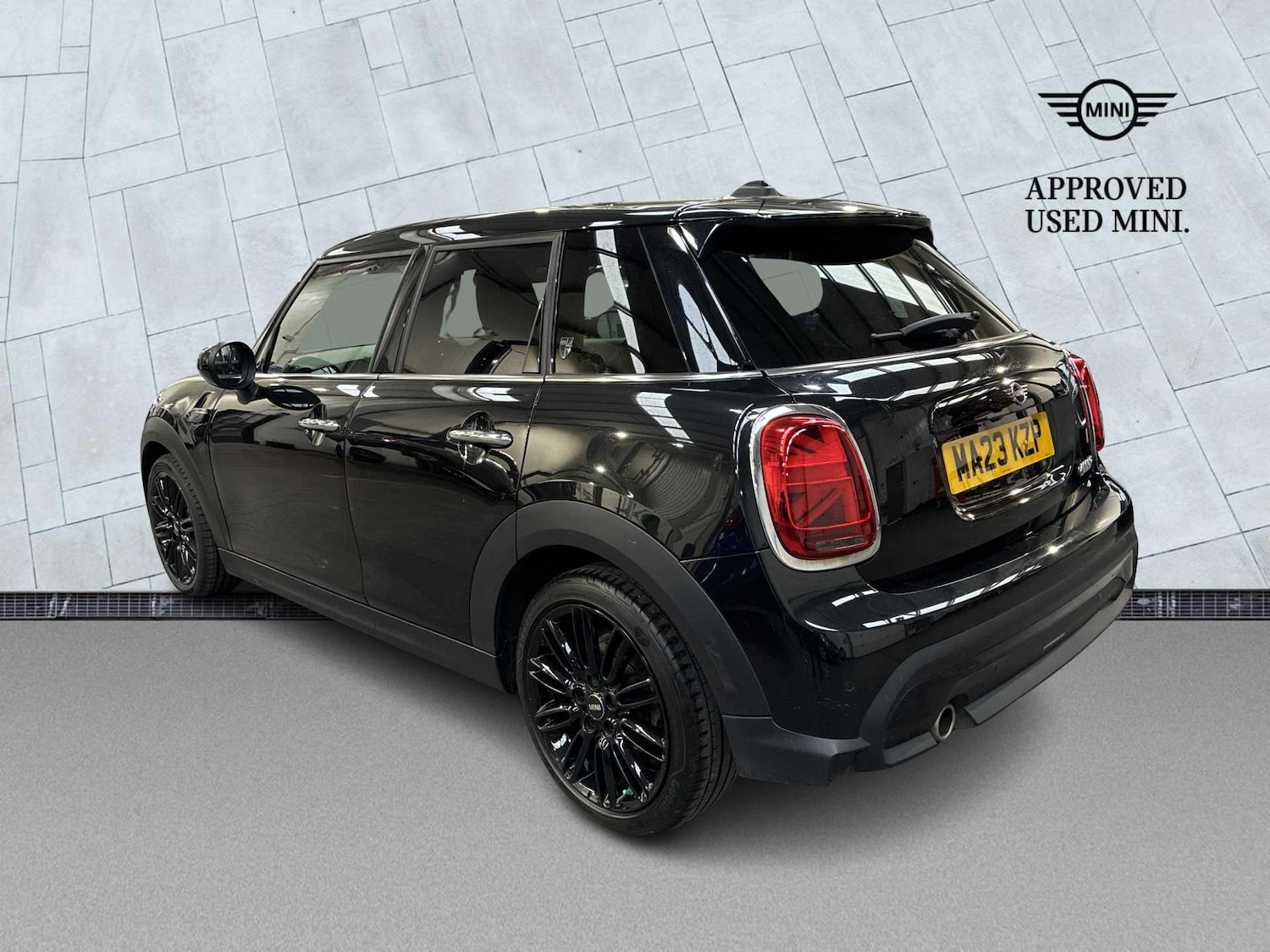 Used MINI Hatch 2023 for sale - 77069341: Photo 2