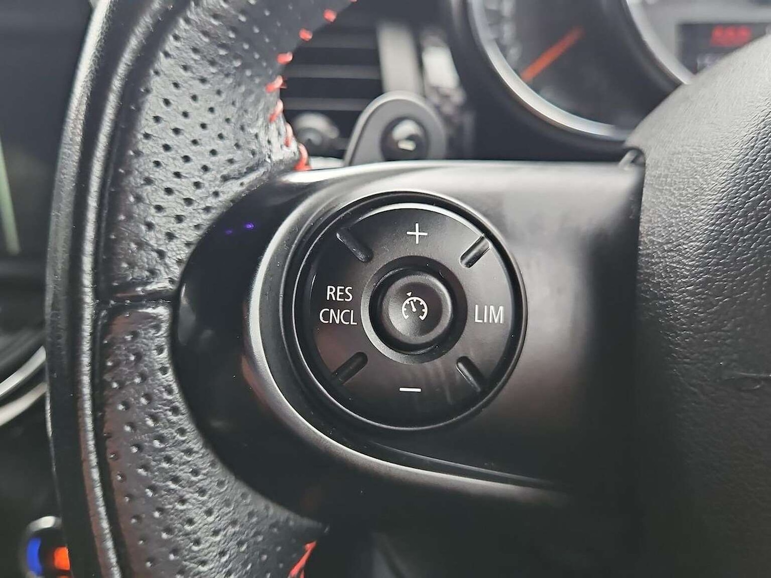 Used MINI Hatch 2018 for sale - 76666190: Photo 25