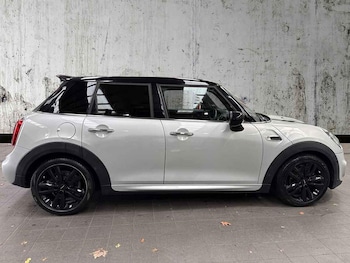Used MINI Hatch 2019 for sale - 76455291: Photo