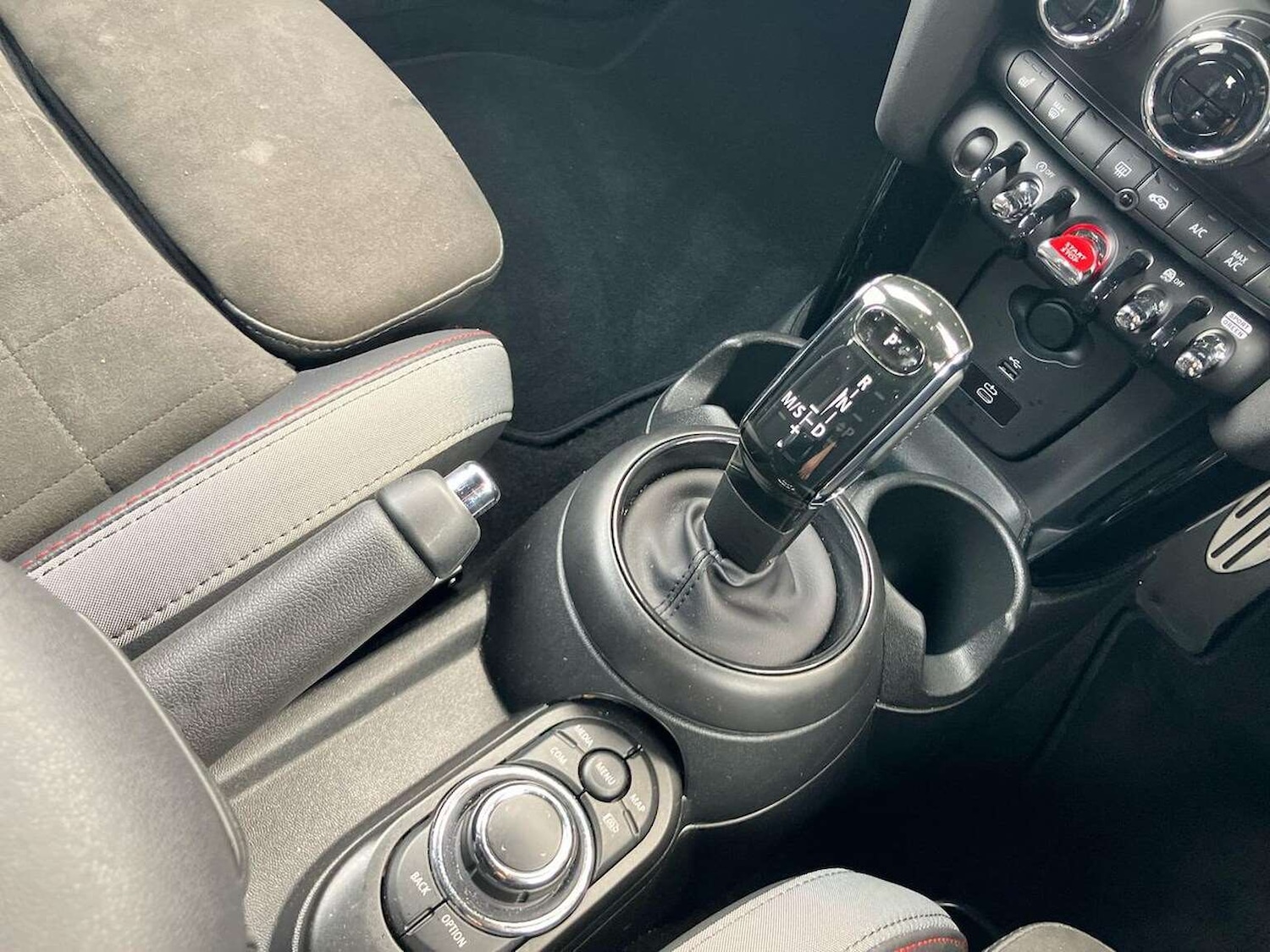 Used MINI Hatch 2024 for sale - 76763511: Photo 13