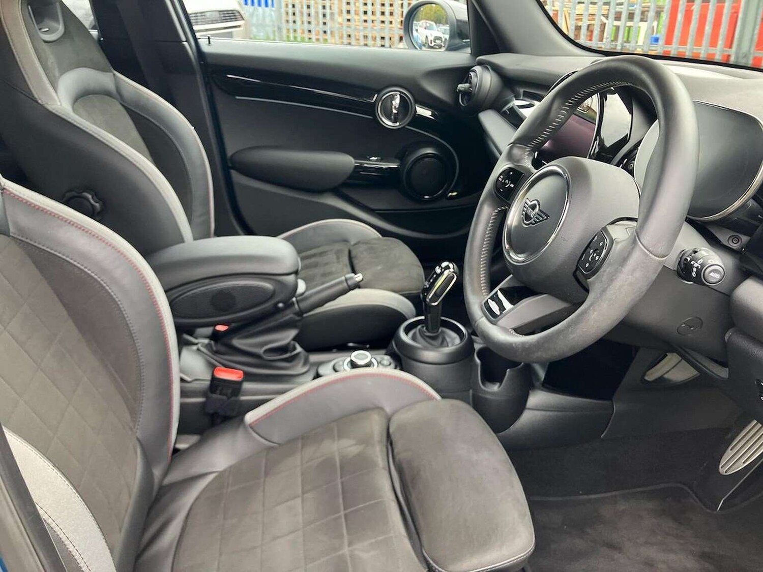 Used MINI Hatch 2024 for sale - 76763511: Photo 21