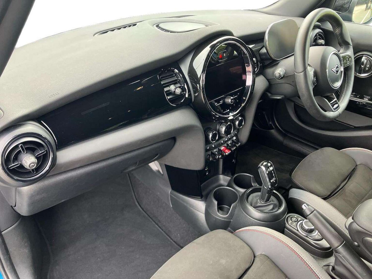 Used MINI Hatch 2024 for sale - 76763511: Photo 7