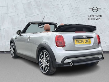 Used MINI Convertible 2024 for sale - 79193766: Photo
