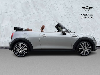 Used MINI Convertible 2024 for sale - 79193766: Photo