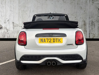 Used MINI Convertible 2022 for sale - 76331035: Photo