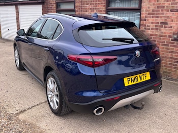 Used Alfa Romeo Stelvio 2018 for sale - 77590592: Photo