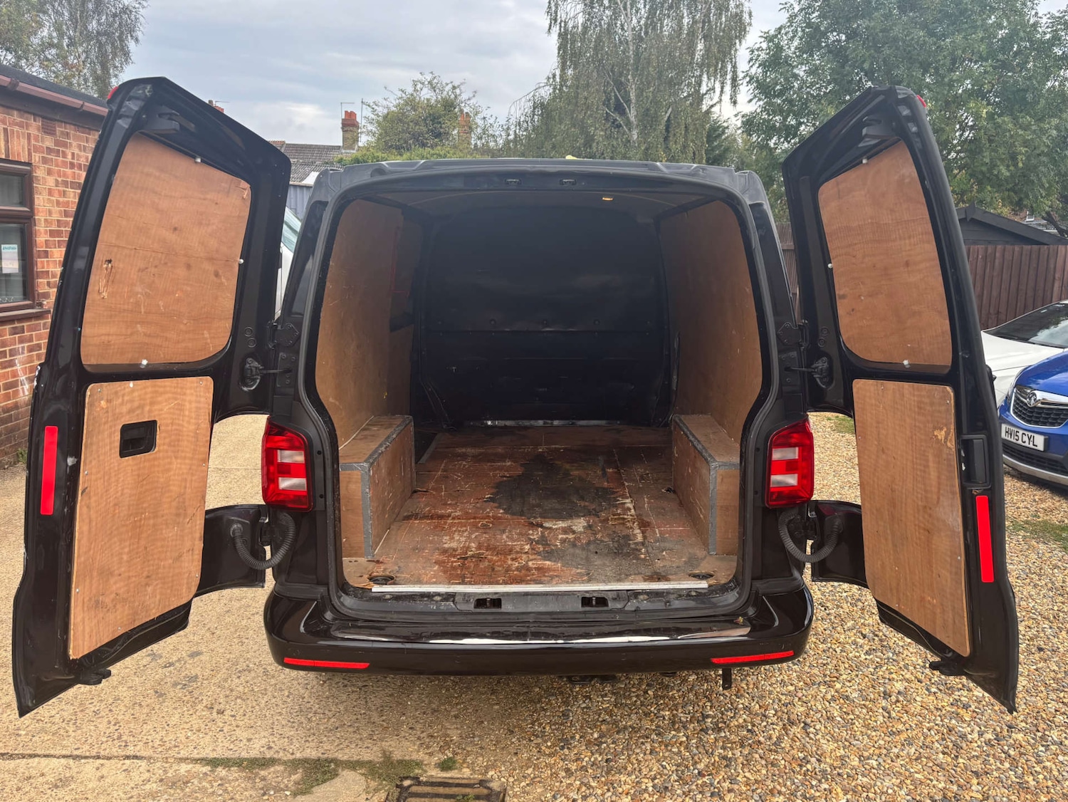 Used Volkswagen Transporter 2017 for sale - 76946112: Photo 12