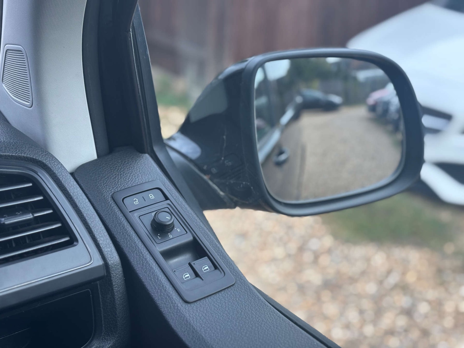 Used Volkswagen Transporter 2017 for sale - 76946112: Photo 37