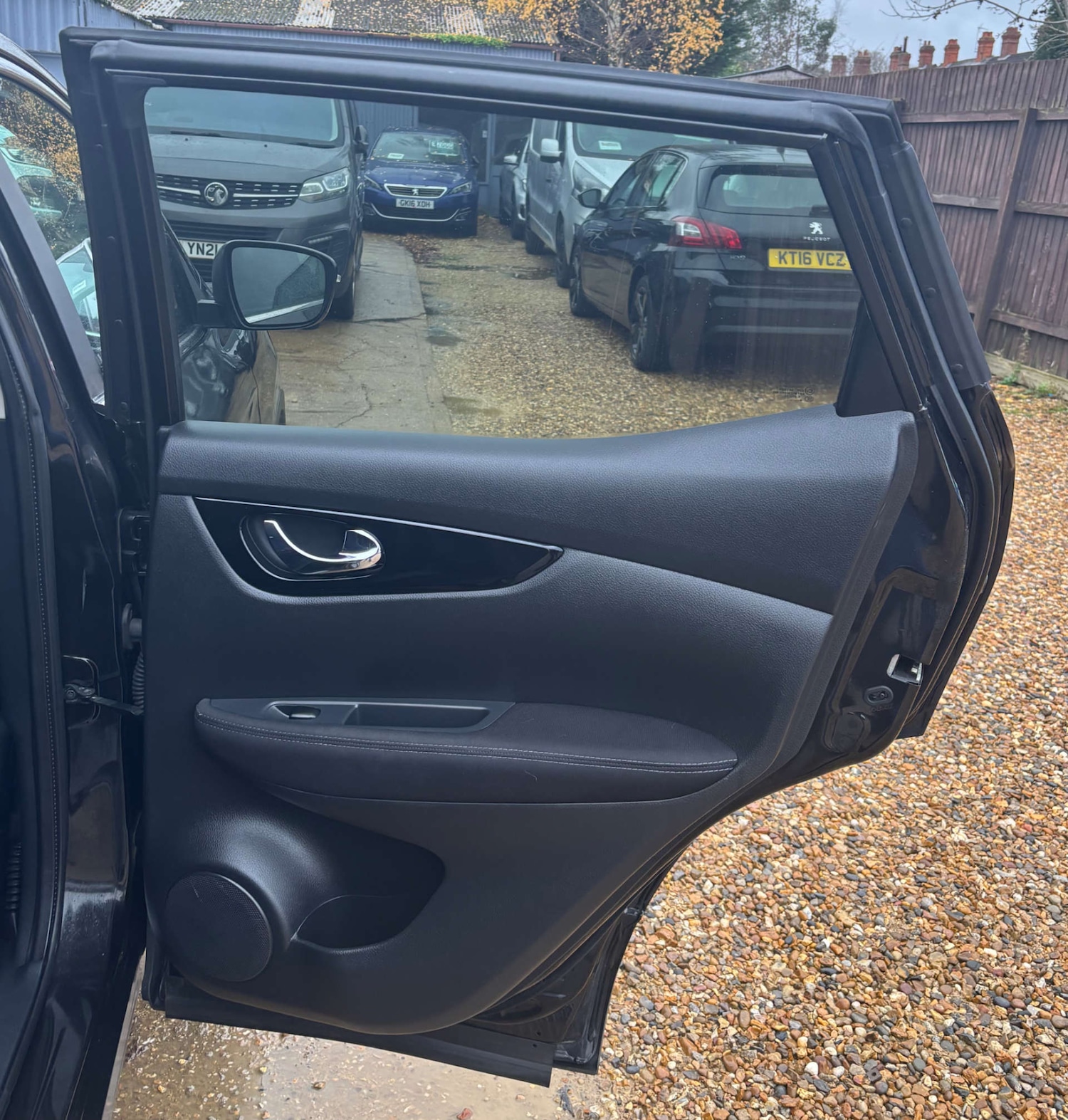 Used Nissan Qashqai 2016 for sale - 77061770: Photo 25