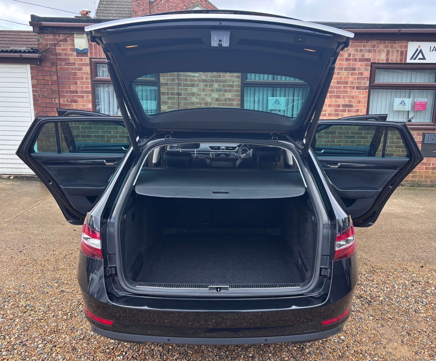 Used Skoda Superb 2016 for sale - 77558197: Photo 11