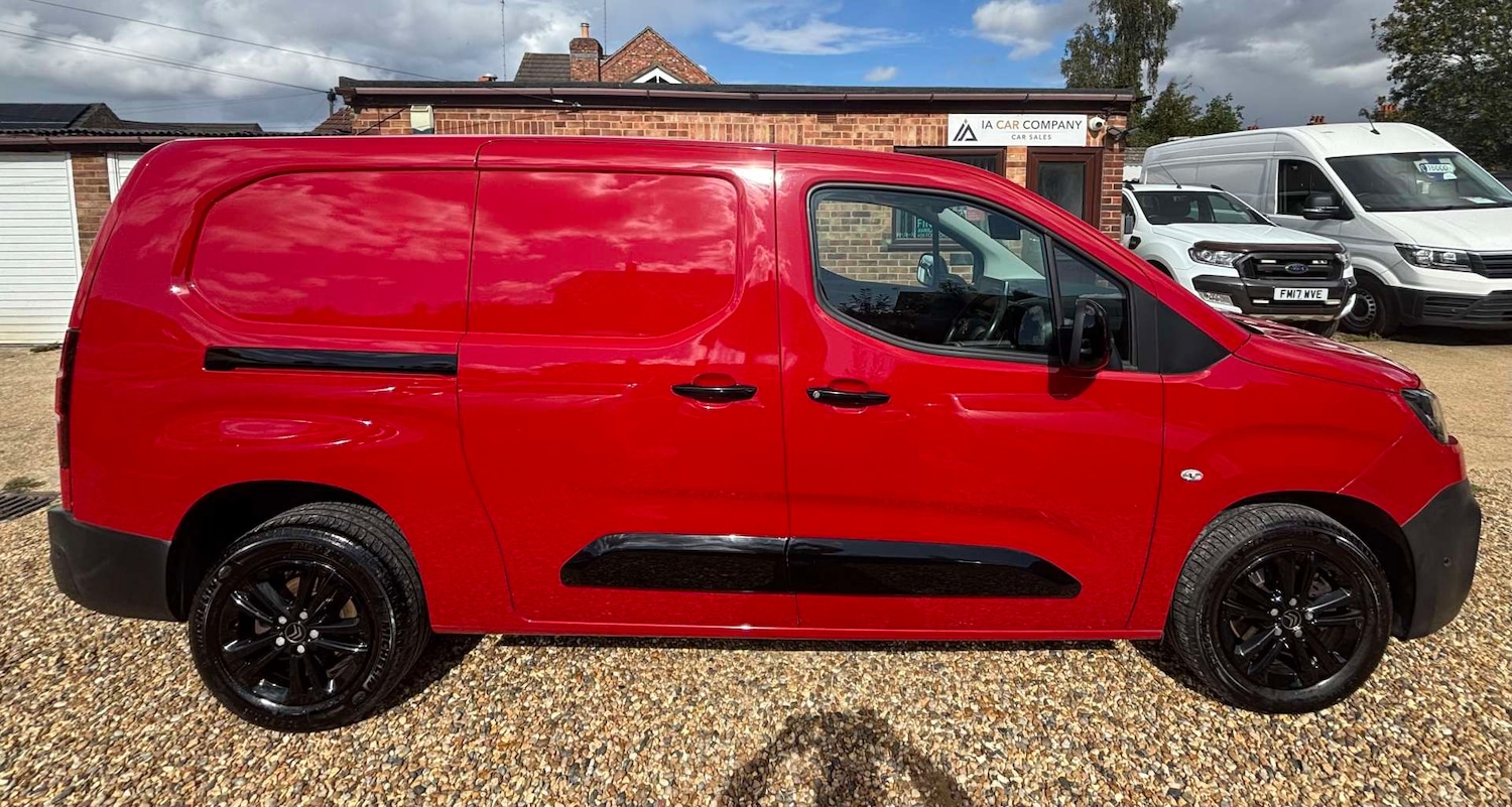 Used Citroen Berlingo 2020 for sale - 77310981: Photo 2