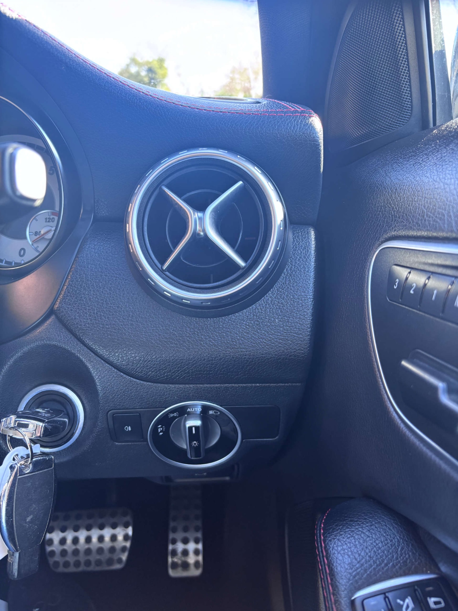 Used Mercedes-Benz GLA 2015 for sale - 78152290: Photo 47