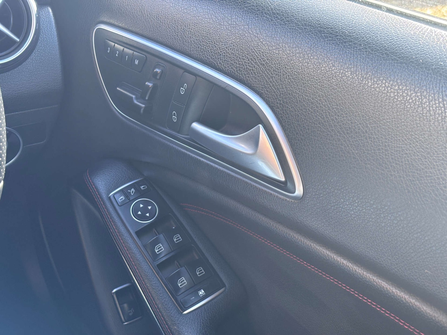 Used Mercedes-Benz GLA 2015 for sale - 78152290: Photo 48