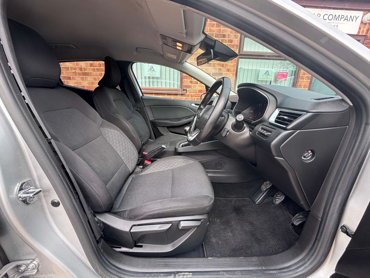 Used Renault Clio 2021 for sale - 78055116: Photo 35