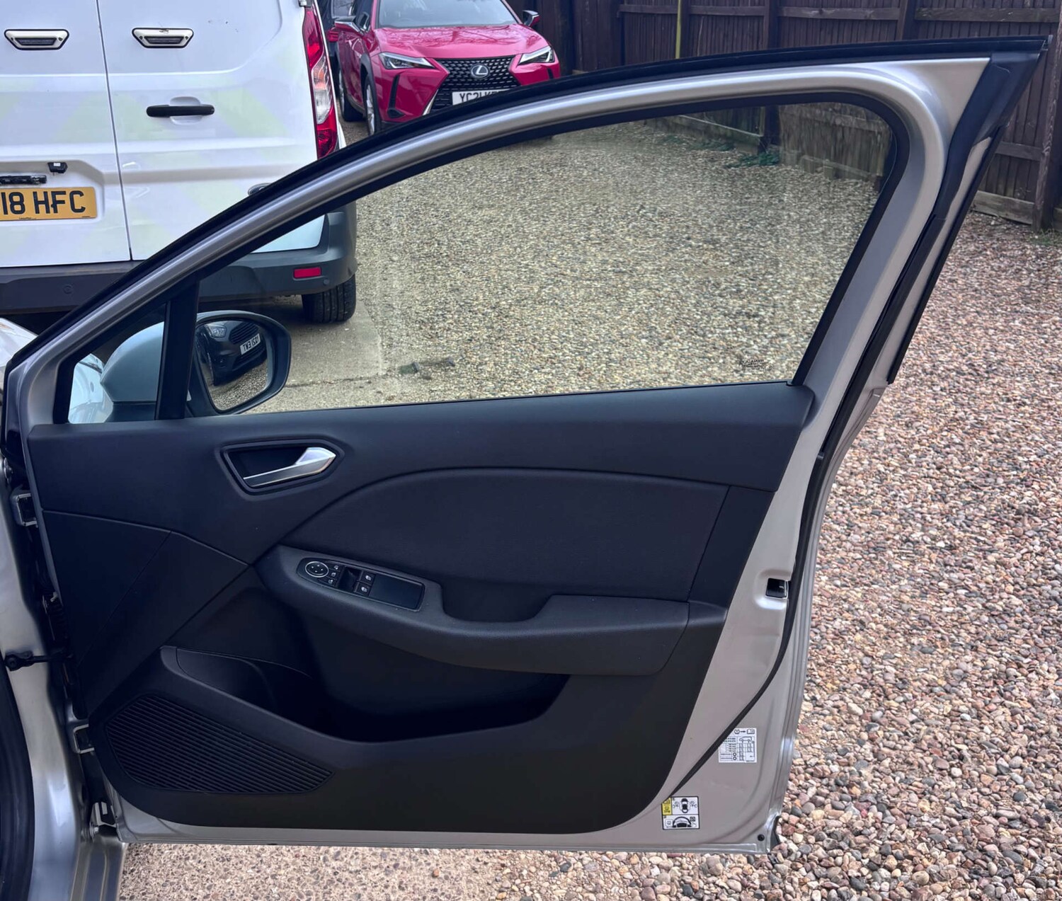 Used Renault Clio 2021 for sale - 78055116: Photo 36