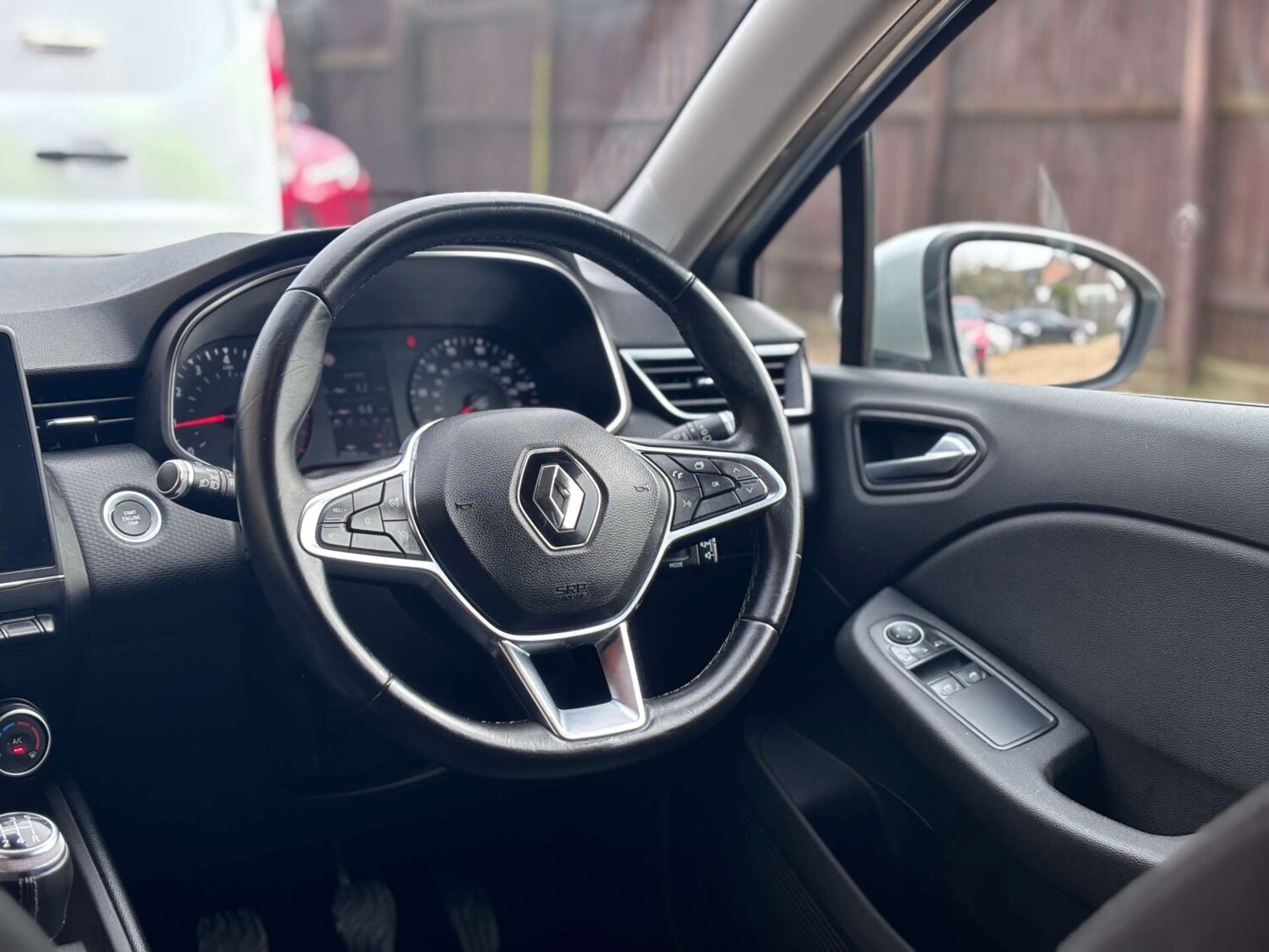 Used Renault Clio 2021 for sale - 78055116: Photo 37