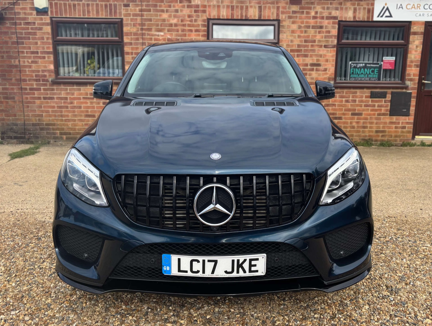 Used Mercedes-Benz GLE 2017 for sale - 76681832: Photo 2