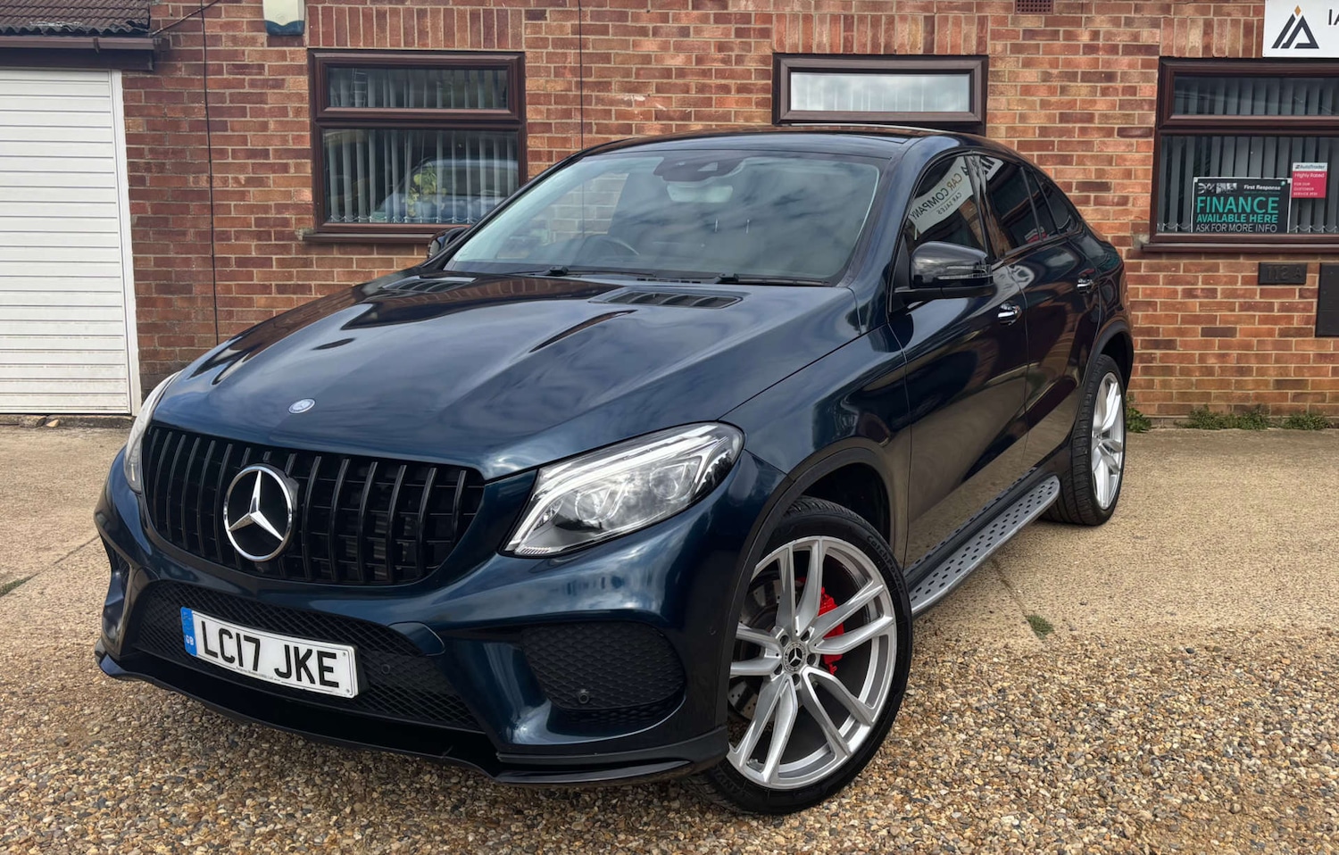 Used Mercedes-Benz GLE 2017 for sale - 76681832: Photo 3