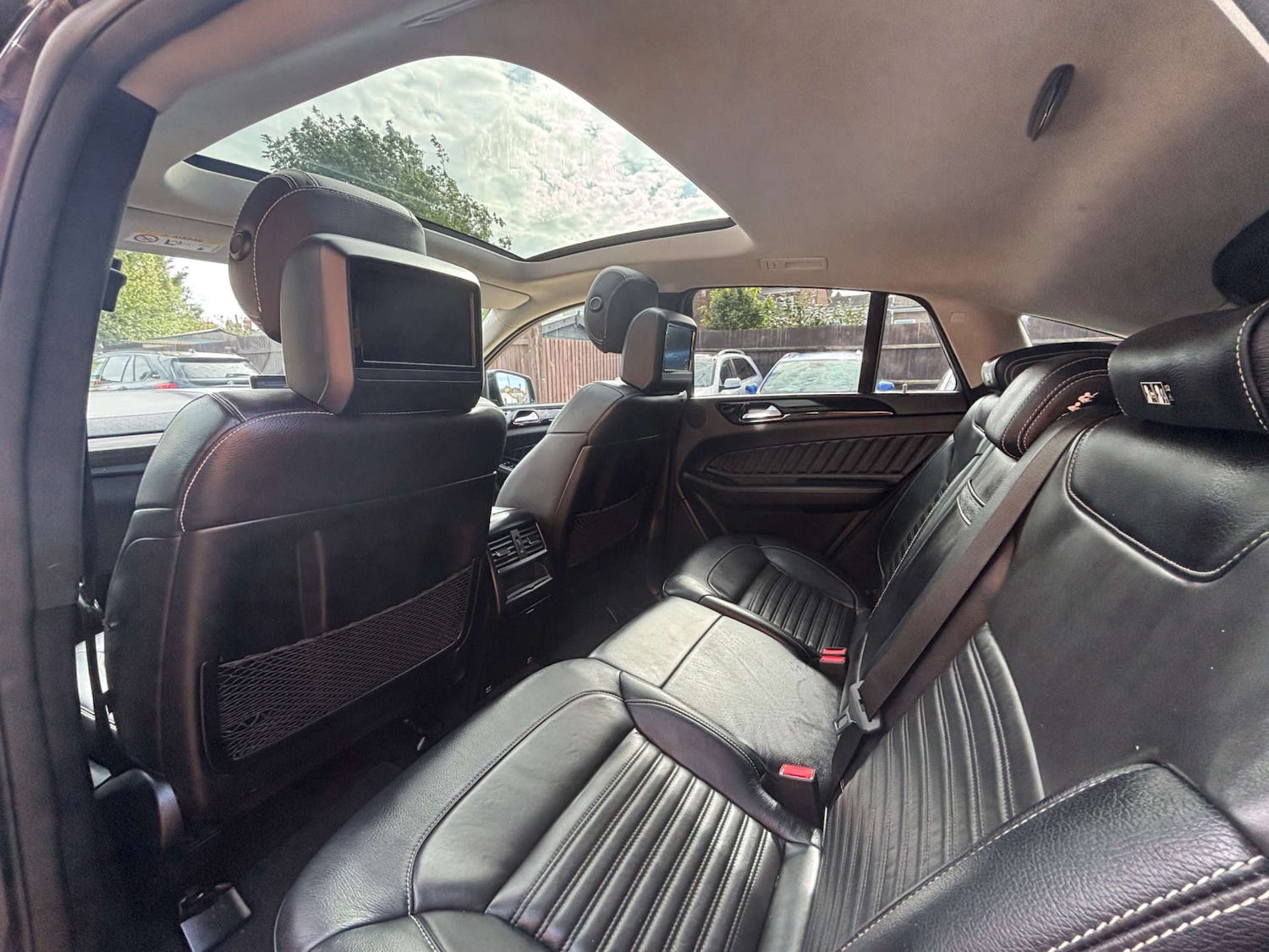 Used Mercedes-Benz GLE 2017 for sale - 76681832: Photo 32