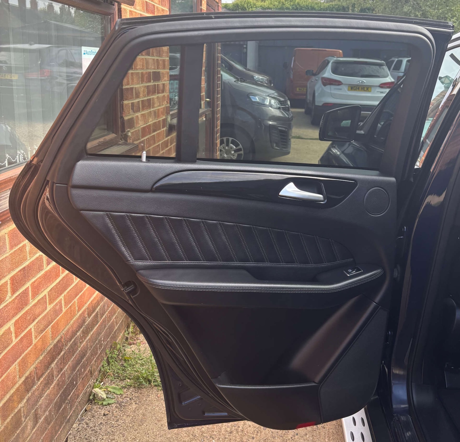 Used Mercedes-Benz GLE 2017 for sale - 76681832: Photo 35