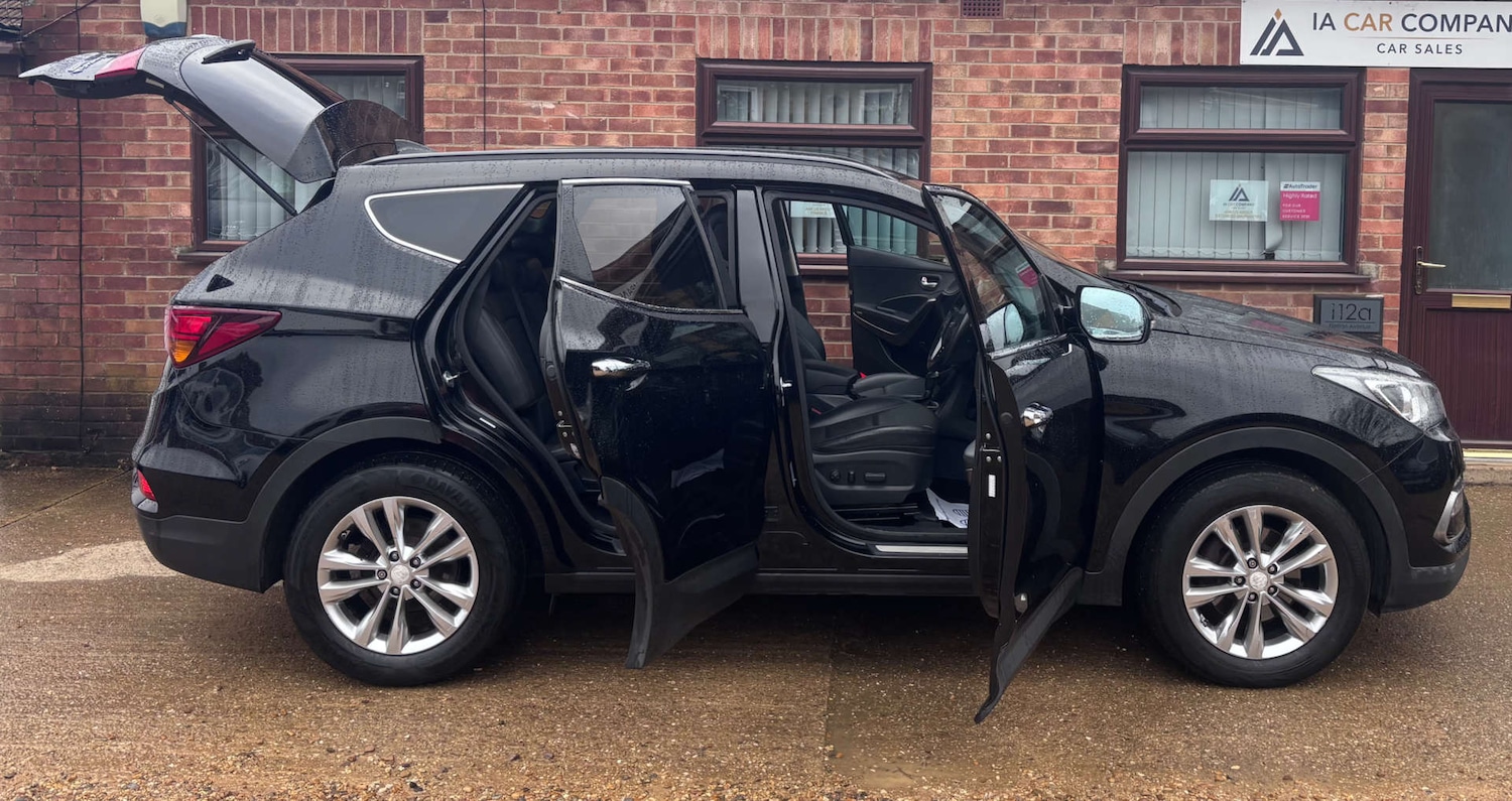 Used Hyundai Santa Fe 2017 for sale - 77622833: Photo 12