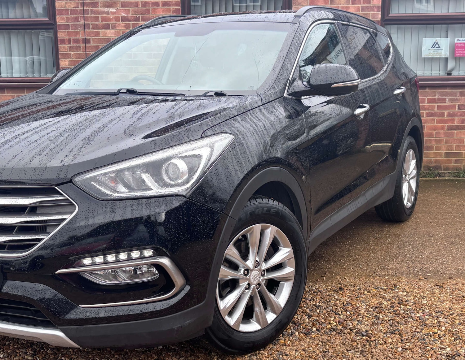 Used Hyundai Santa Fe 2017 for sale - 77622833: Photo 19