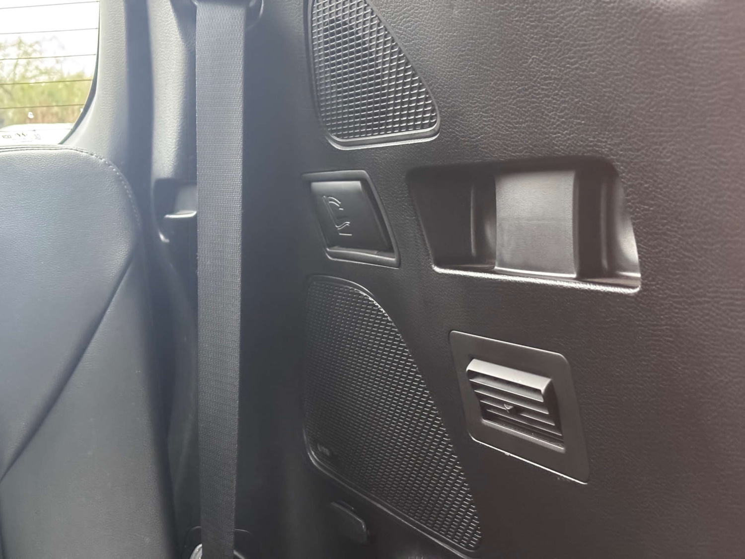 Used Hyundai Santa Fe 2017 for sale - 77622833: Photo 27