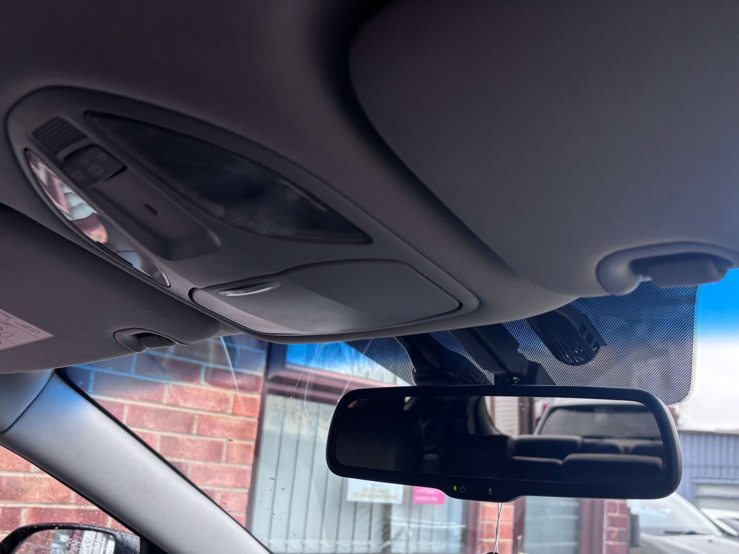 Used Hyundai Santa Fe 2017 for sale - 77622833: Photo 66