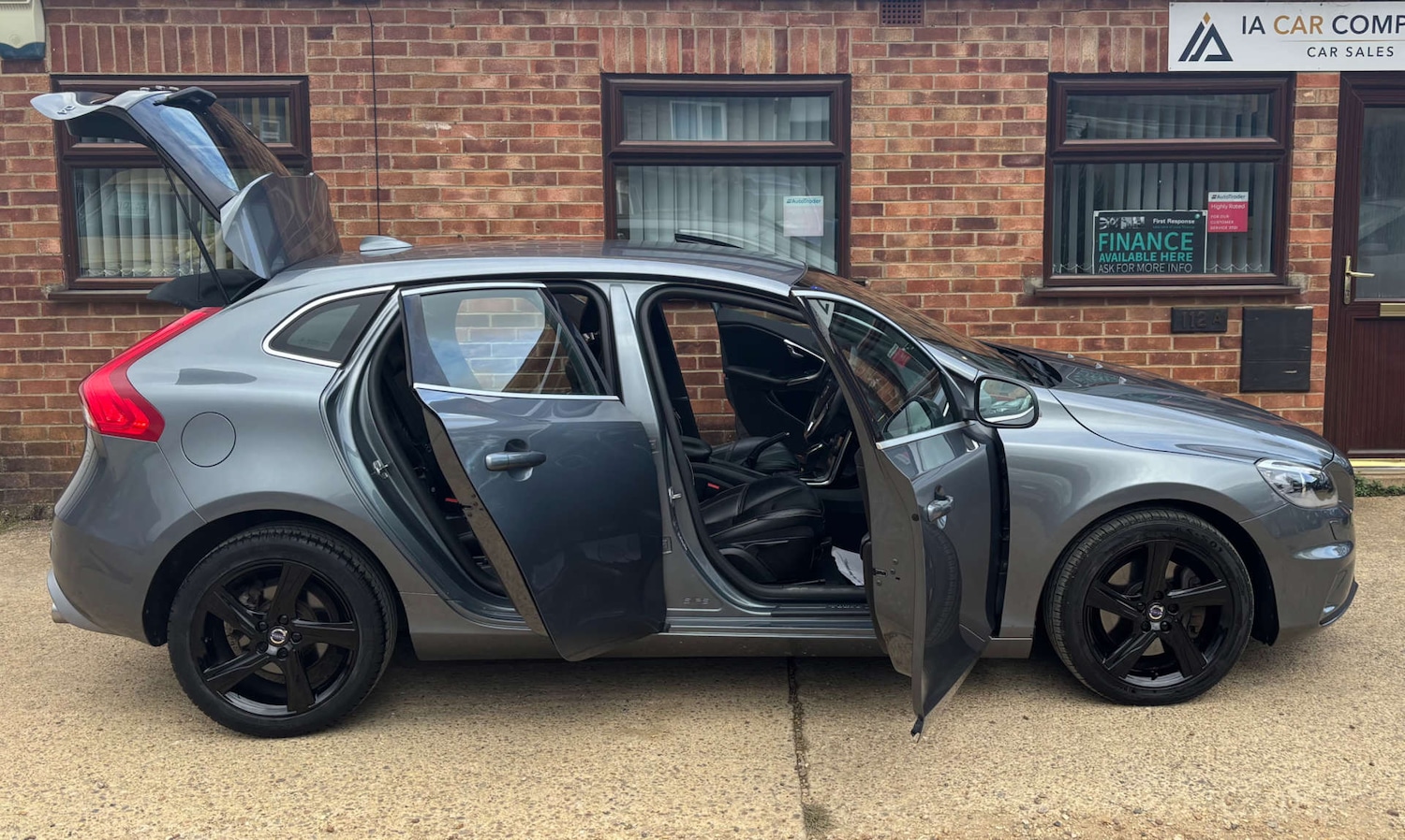 Used Volvo V40 2016 for sale - 76681859: Photo 14