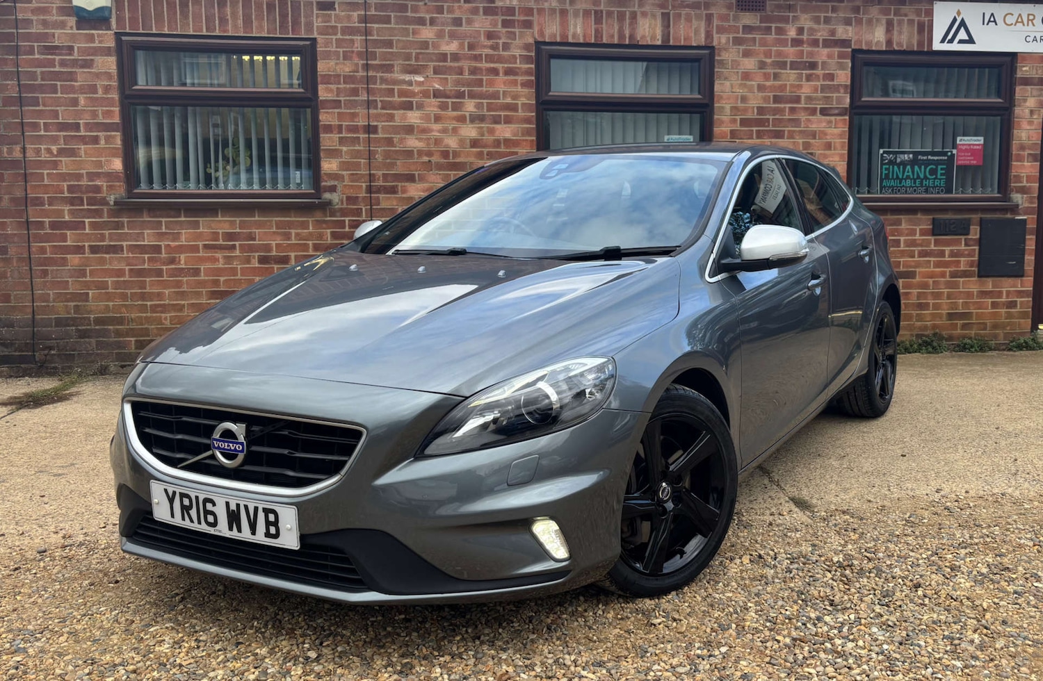 Used Volvo V40 2016 for sale - 76681859: Photo 20