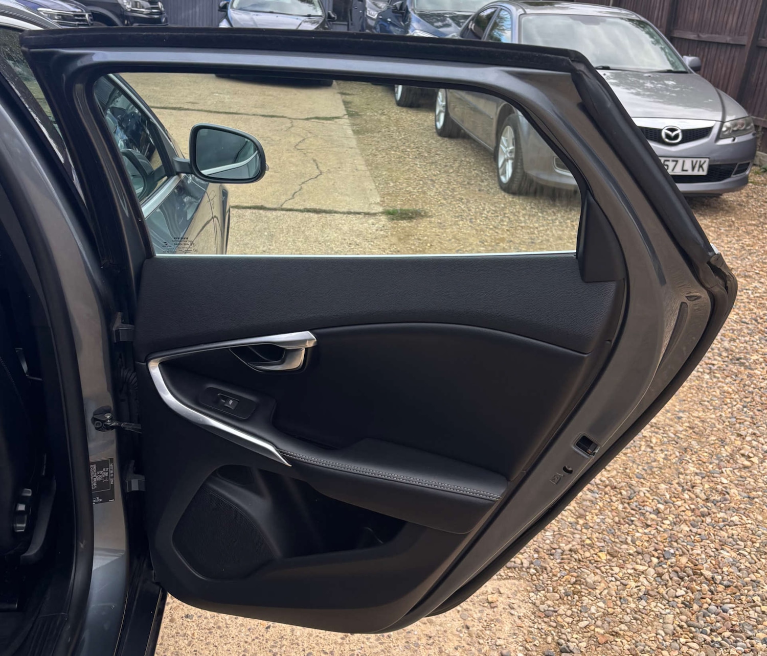 Used Volvo V40 2016 for sale - 76681859: Photo 27