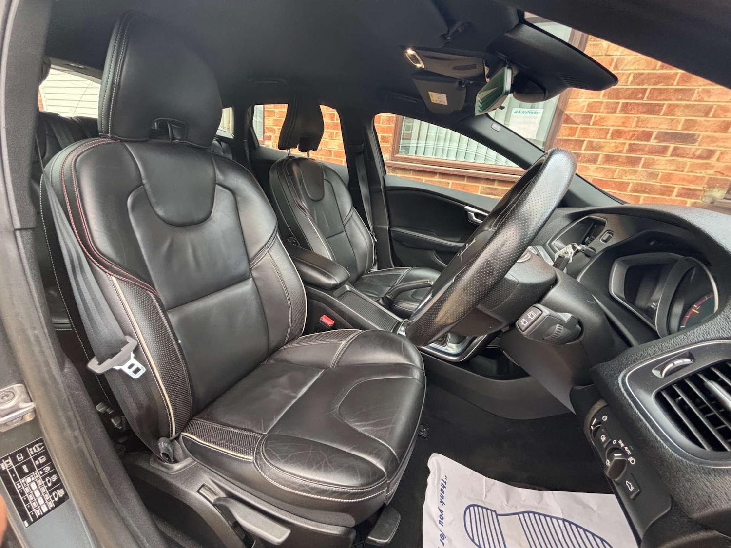 Used Volvo V40 2016 for sale - 76681859: Photo 37