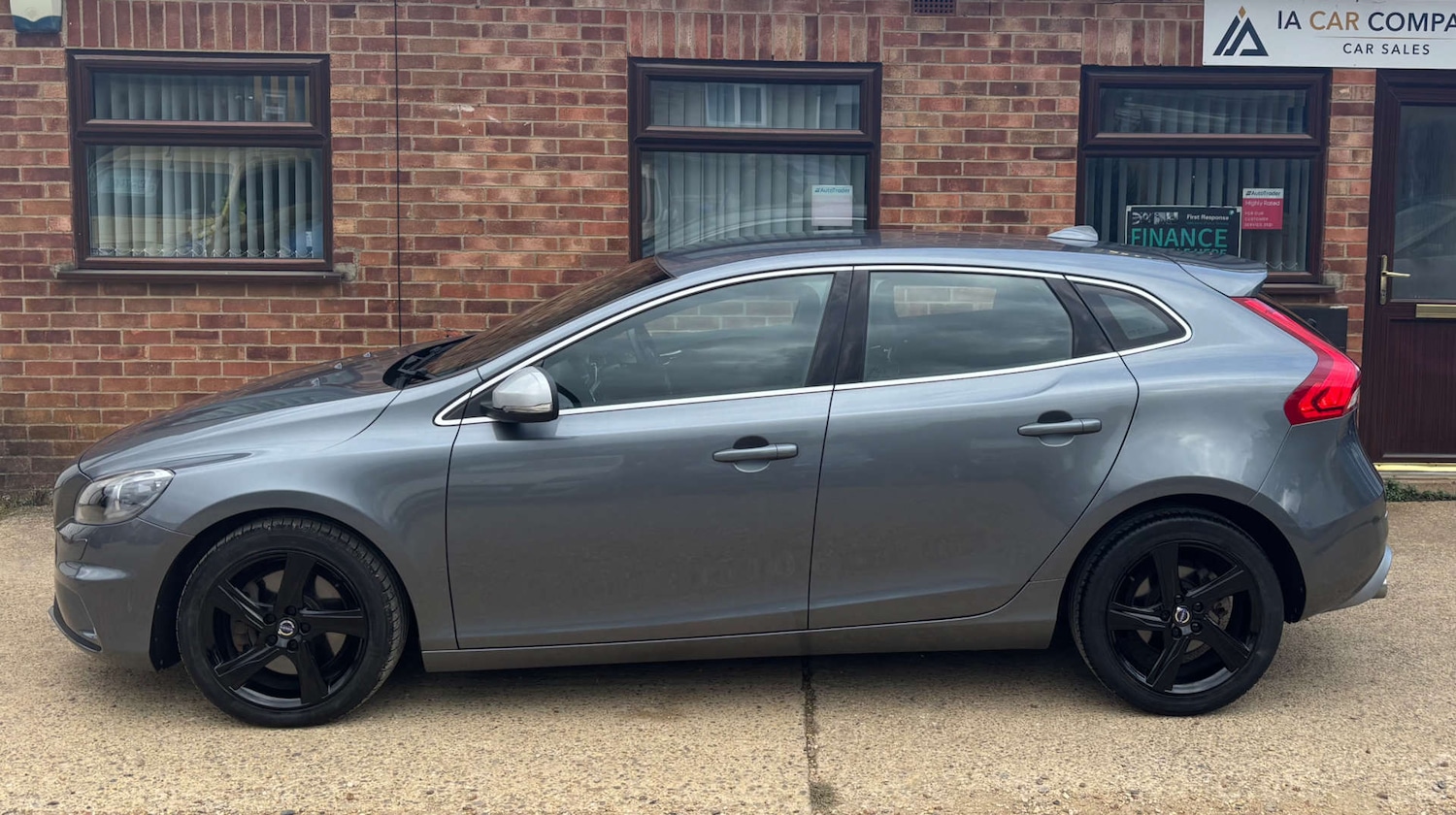 Used Volvo V40 2016 for sale - 76681859: Photo 6