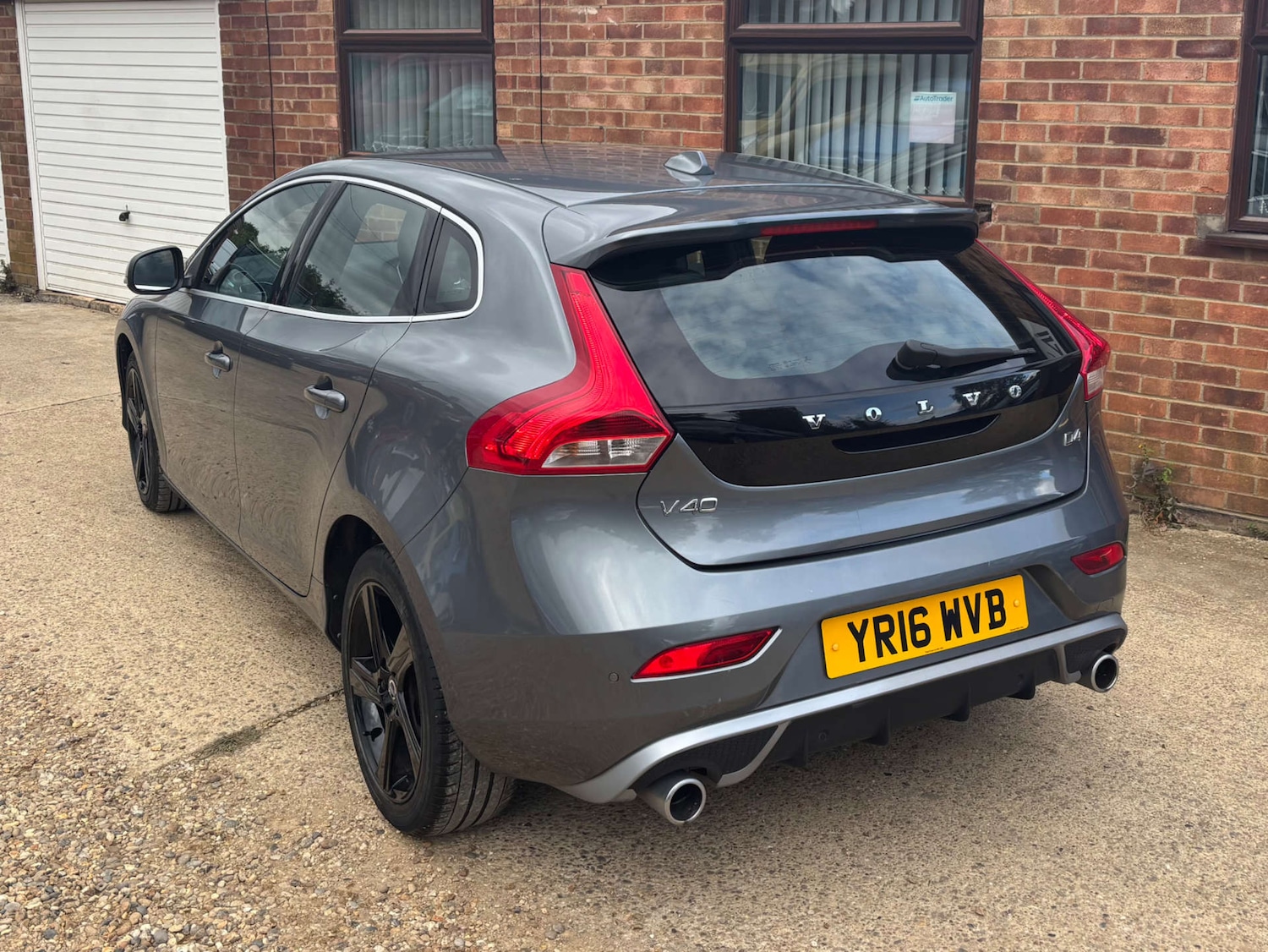 Used Volvo V40 2016 for sale - 76681859: Photo 7