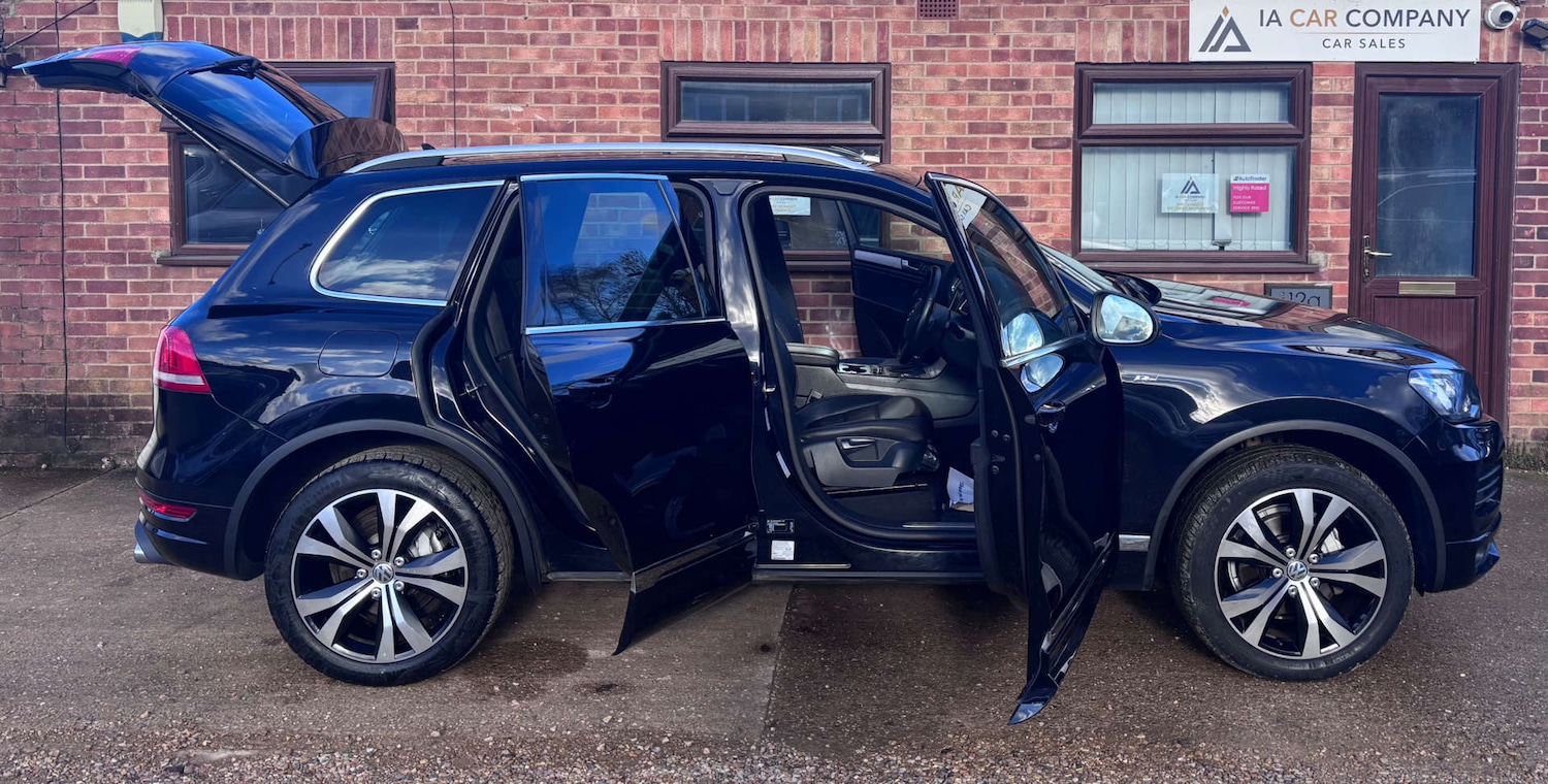 Used Volkswagen Touareg 2013 for sale - 77285510: Photo 12