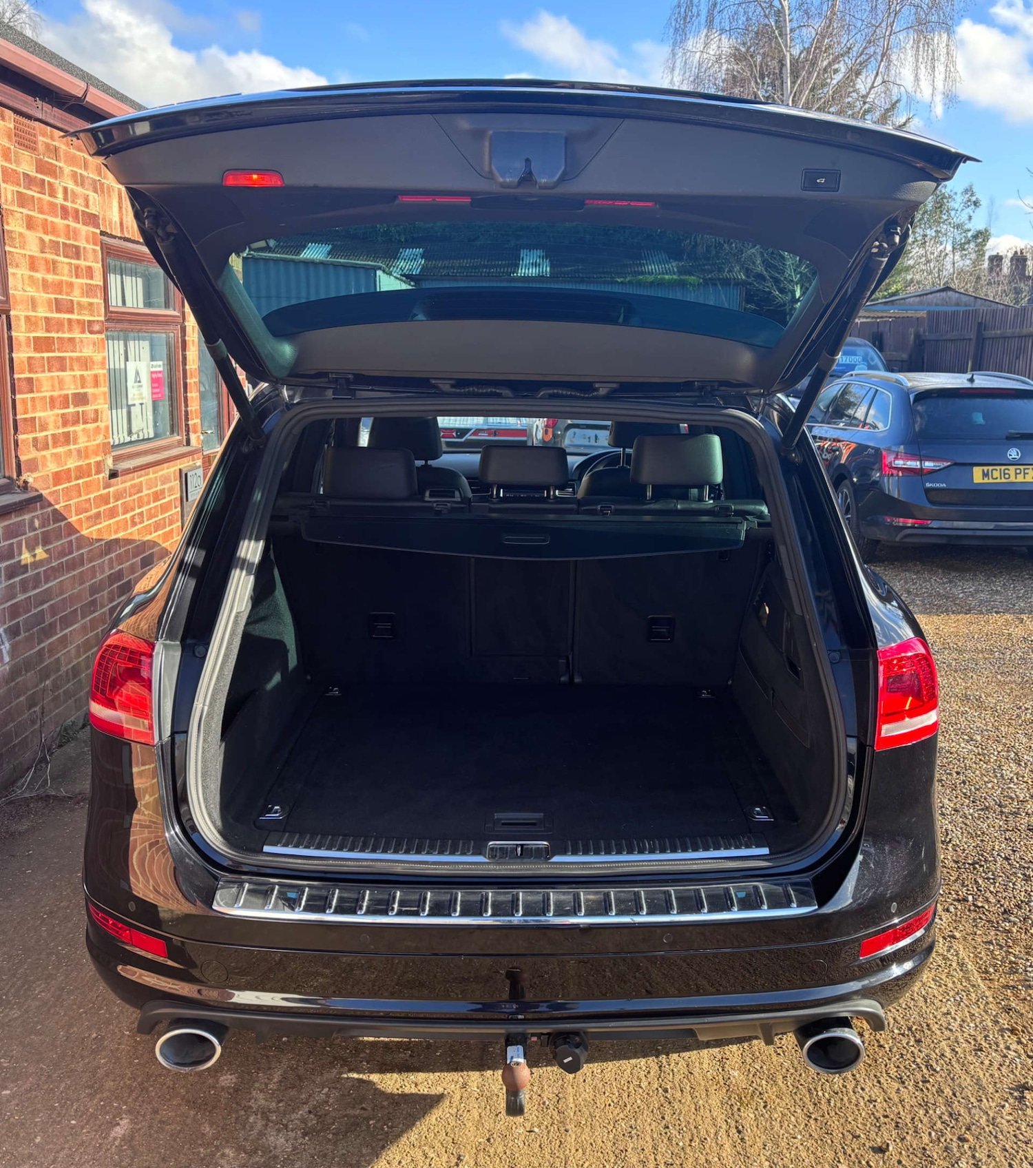 Used Volkswagen Touareg 2013 for sale - 77285510: Photo 16