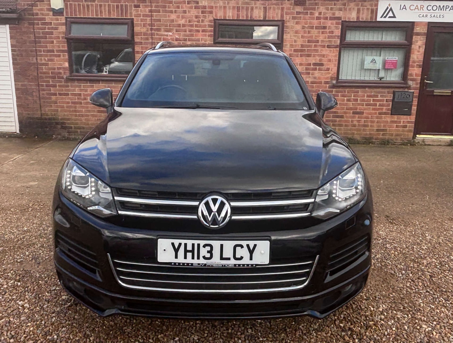 Used Volkswagen Touareg 2013 for sale - 77285510: Photo 2