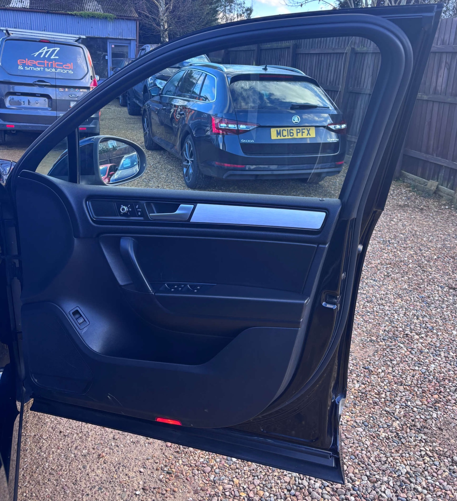 Used Volkswagen Touareg 2013 for sale - 77285510: Photo 36