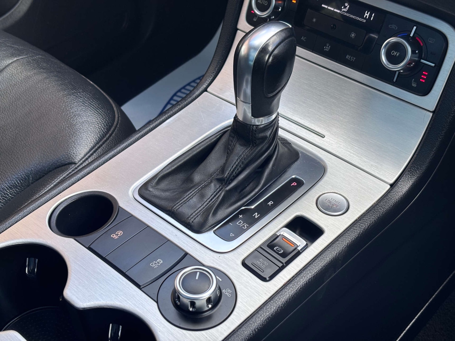 Used Volkswagen Touareg 2013 for sale - 77285510: Photo 45