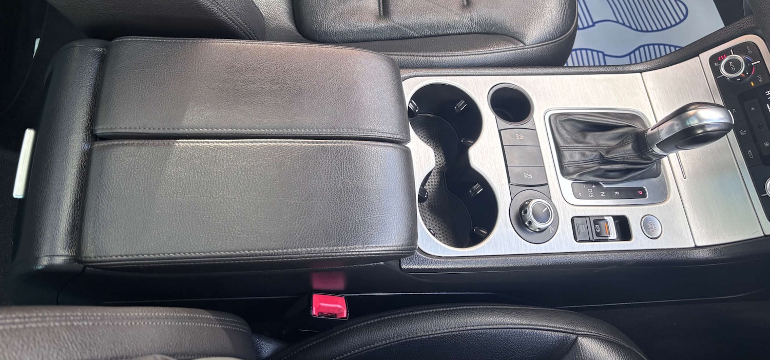 Used Volkswagen Touareg 2013 for sale - 77285510: Photo 48