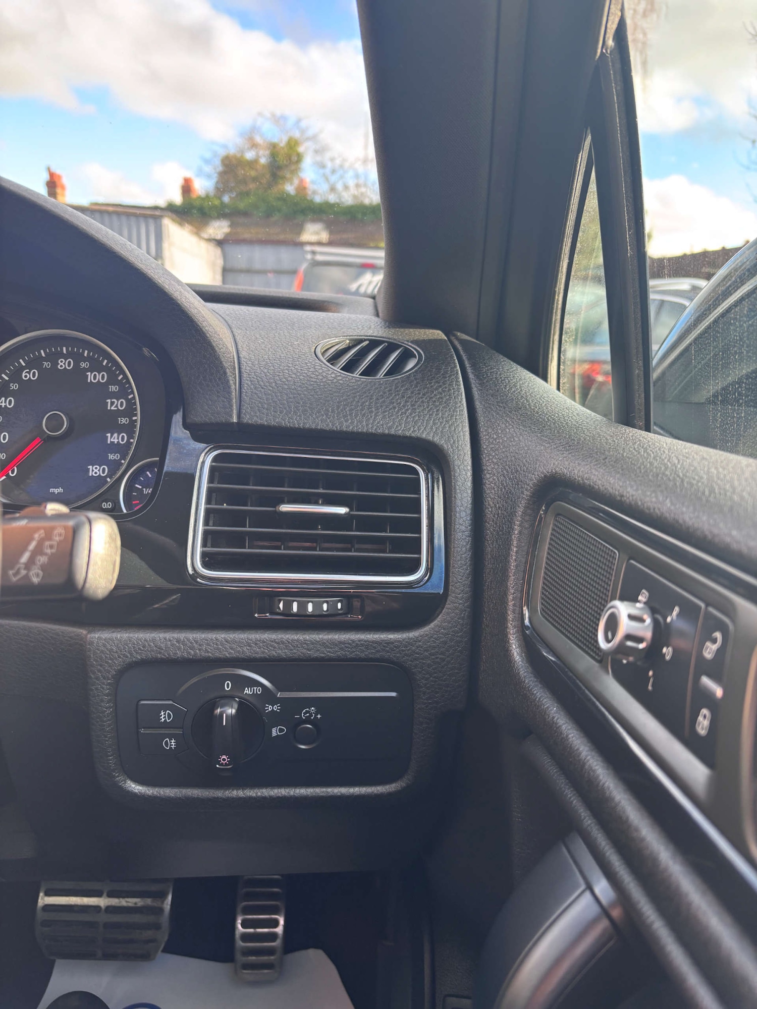 Used Volkswagen Touareg 2013 for sale - 77285510: Photo 53