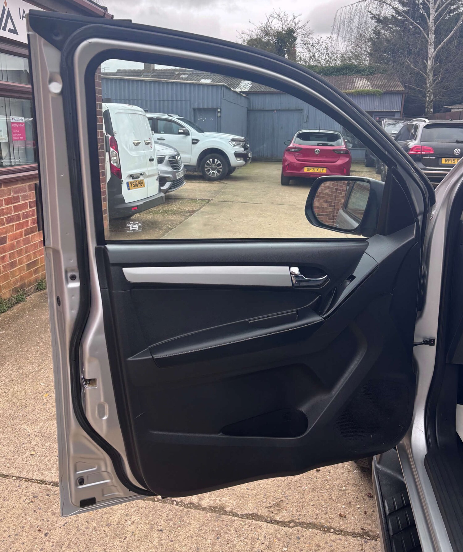 Used Isuzu D-Max 2020 for sale - 77837294: Photo 25