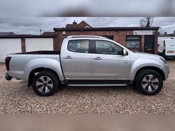 Used Isuzu D-Max 2020 for sale - 77837294: Photo