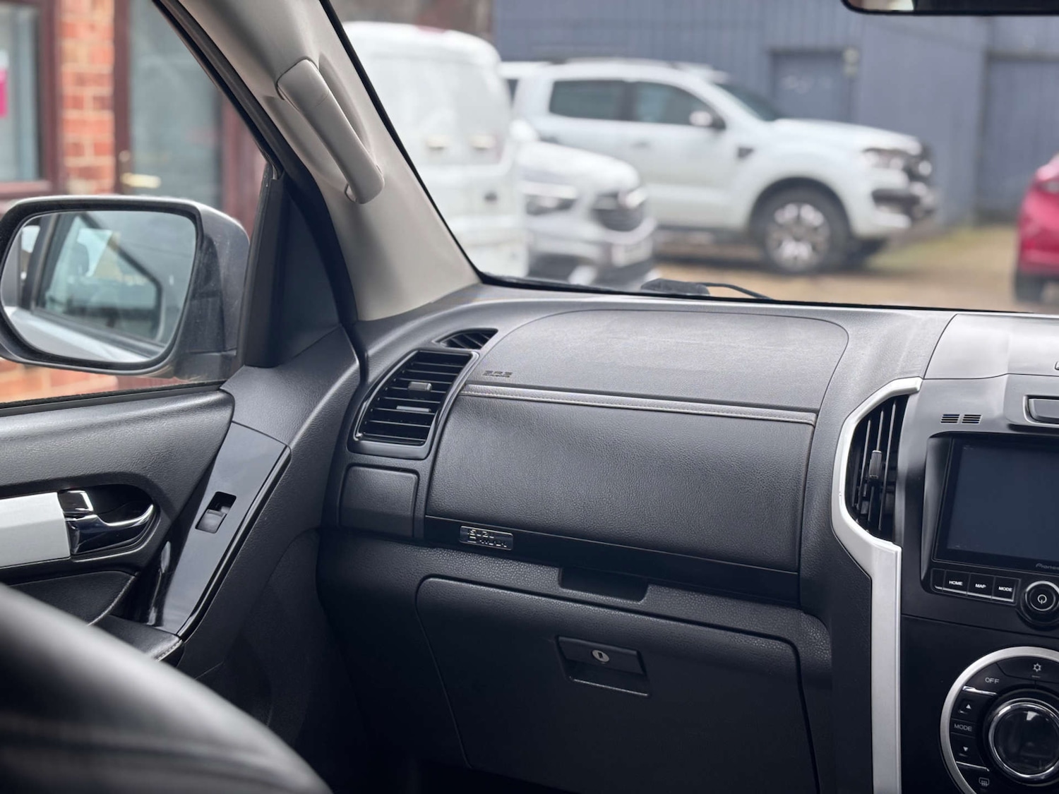 Used Isuzu D-Max 2020 for sale - 77837294: Photo 35